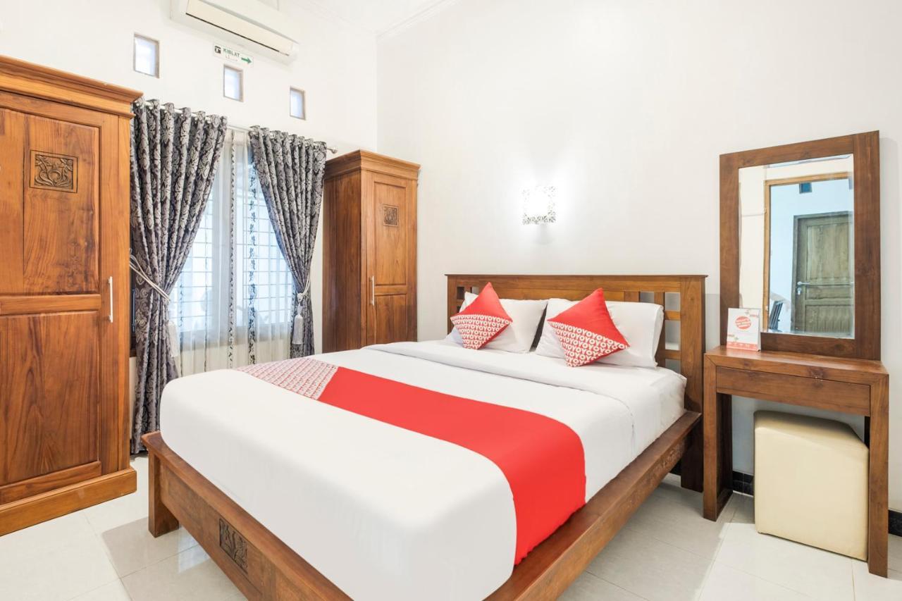 Oyo 3267 Omah Suryo Hotel Yogyakarta Luaran gambar